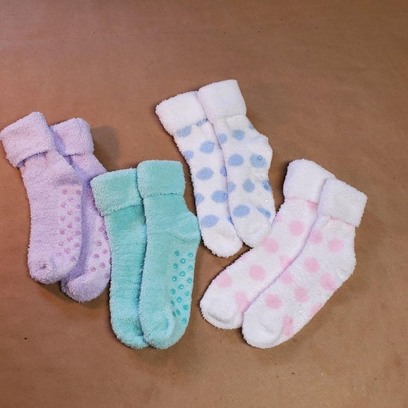 Fluffy Socks 4 Pack - Picture 3 of 5